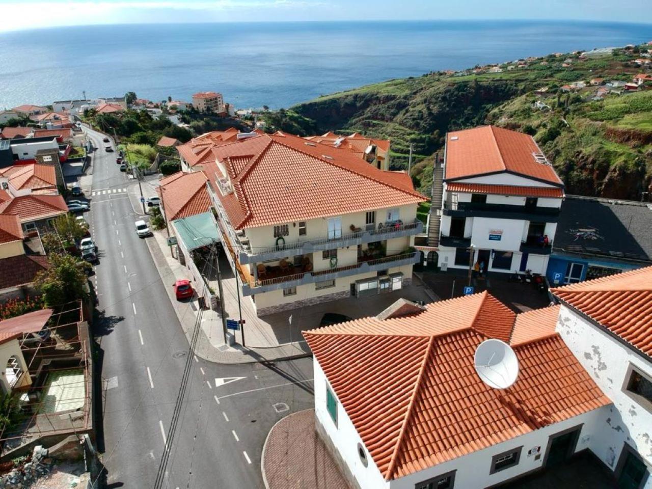 Mountain View Star Lägenhet Estreito Da Calheta Exteriör bild